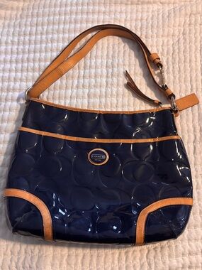 COACH Navy Glossy Leather Shoulder Bag with Tan Trim